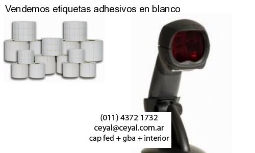 Vendemos etiquetas adhesivos en blanco