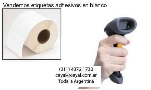 Vendemos etiquetas adhesivos en blanco